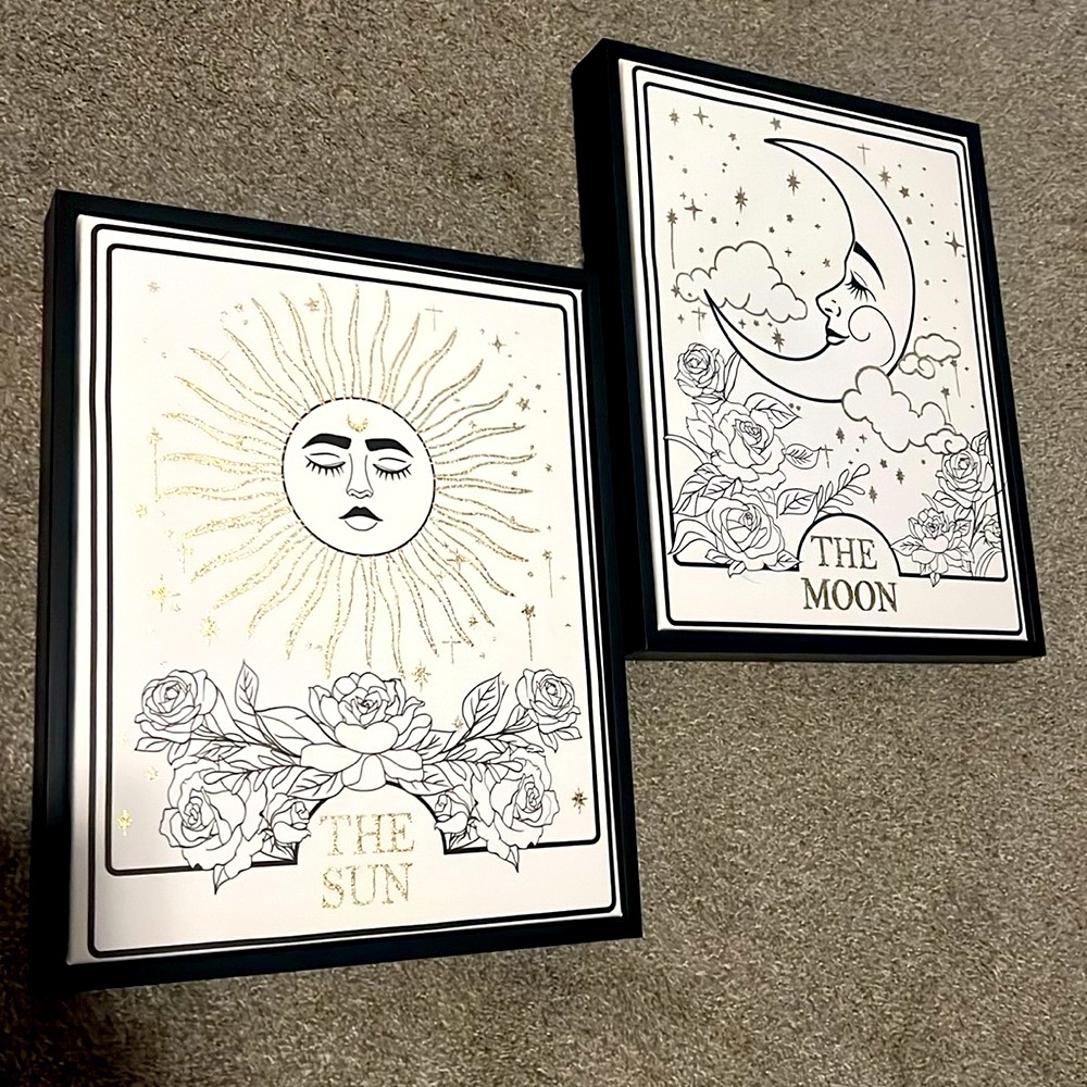 The sun and the moon walk decor set